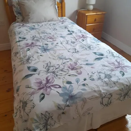 Crowe's Bridge House * Quilty